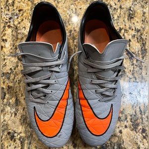 Nike Hypervenom Soccer Cleats - Size 11